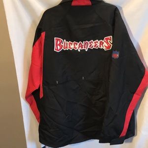 NWT Reebok Buccaneers mens size M black and red windbreaker